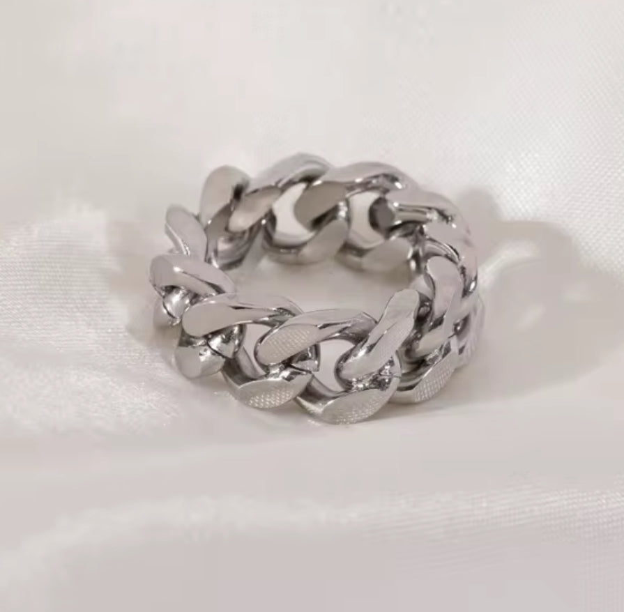 Cuban Chain Ring