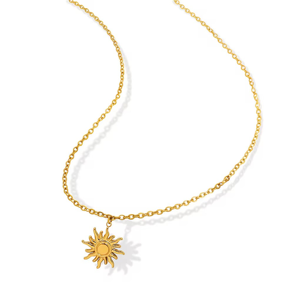 🔅 Solar Kiss Necklace
