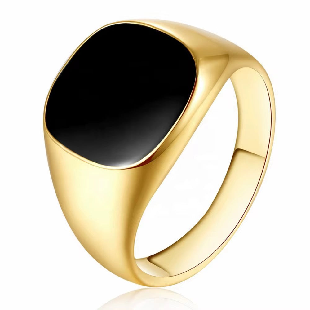 The Noir Signet
