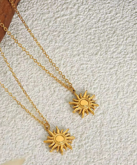 🔅 Solar Kiss Necklace