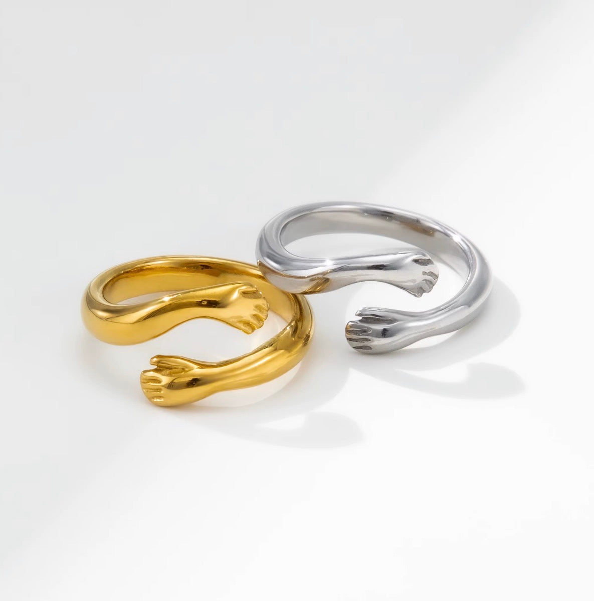 Hug Me Ring