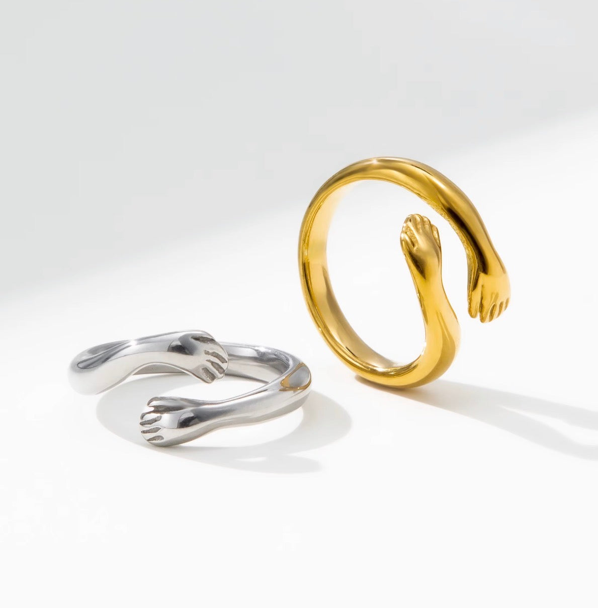 Hug Me Ring