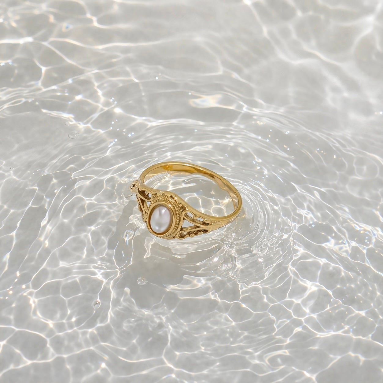 Vintage Aura Ring
