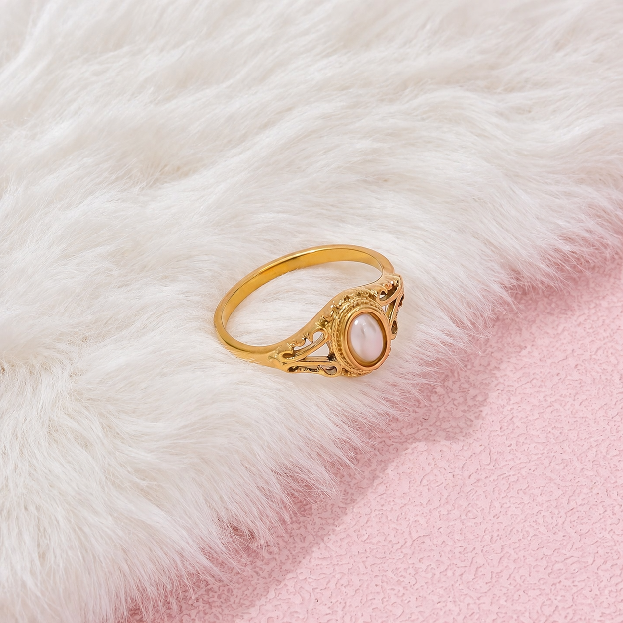 Vintage Aura Ring