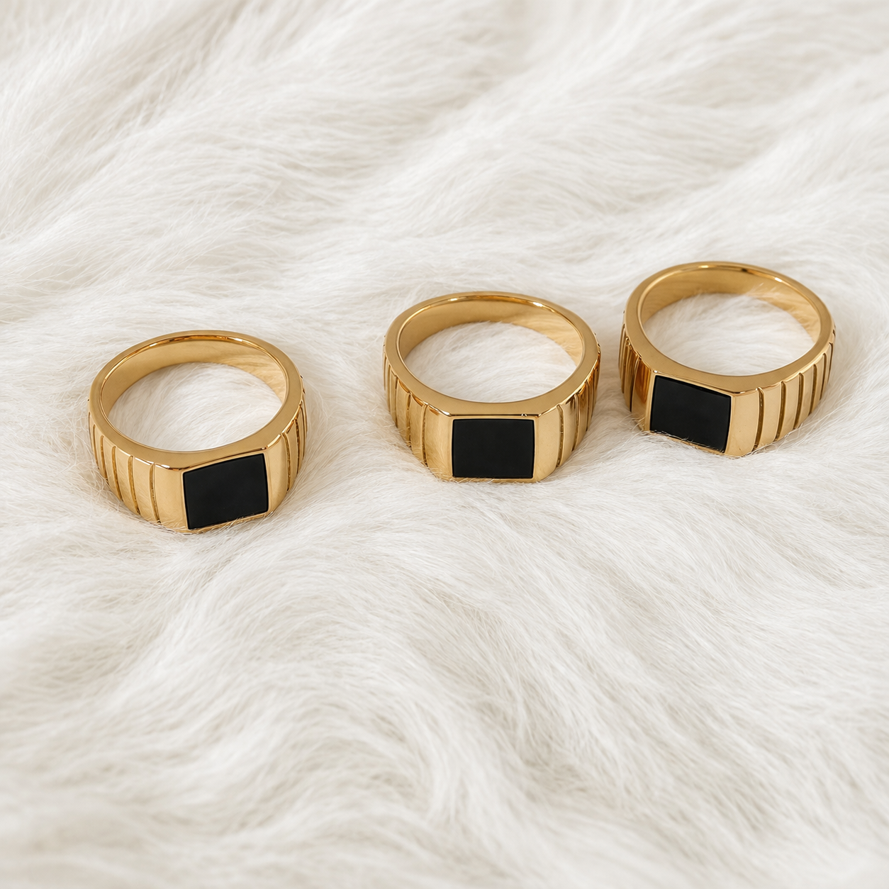 🖤 The Noir Signet