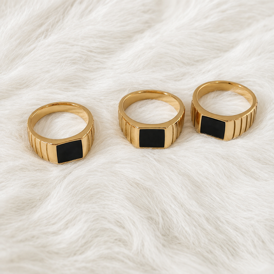 🖤 The Noir Signet