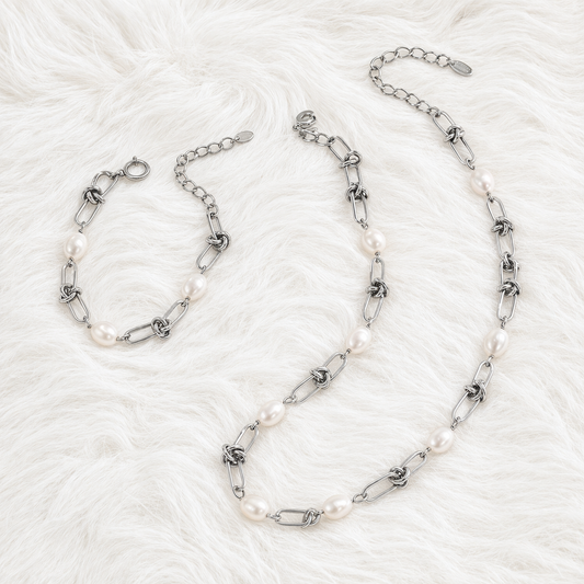 The Orla Pearl Set